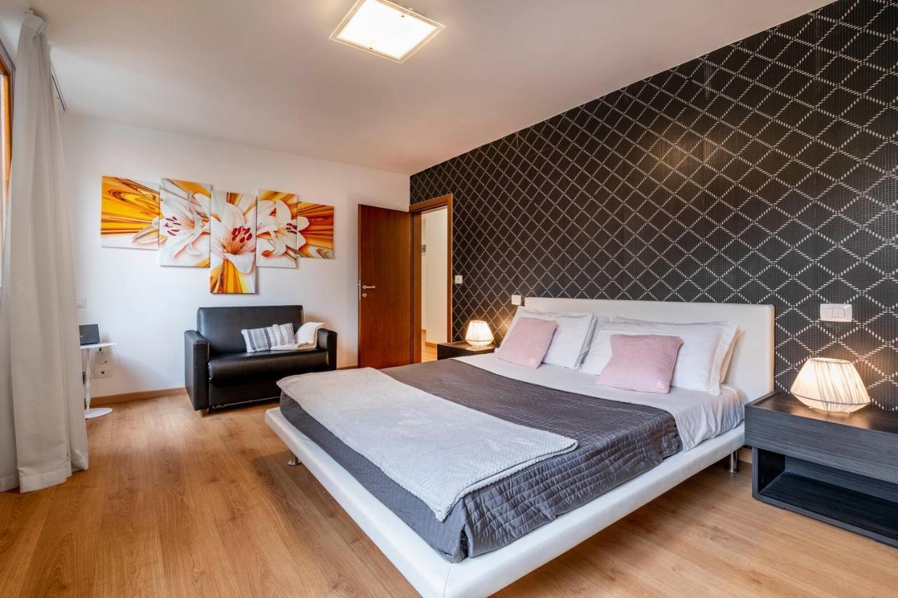 Guglie Design Apartments Венеция Экстерьер фото