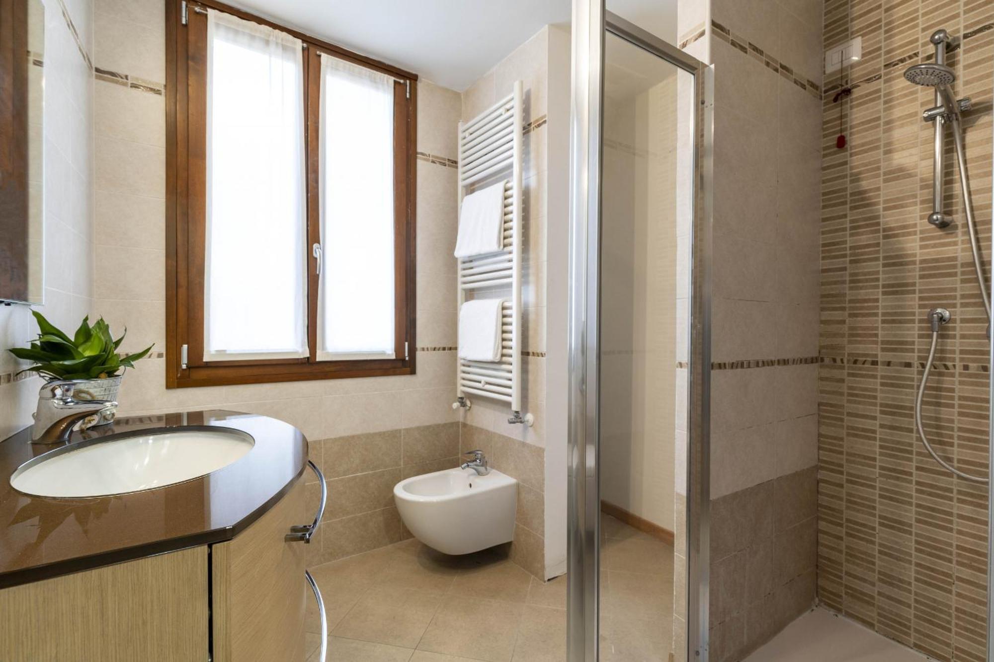 Guglie Design Apartments Венеция Экстерьер фото